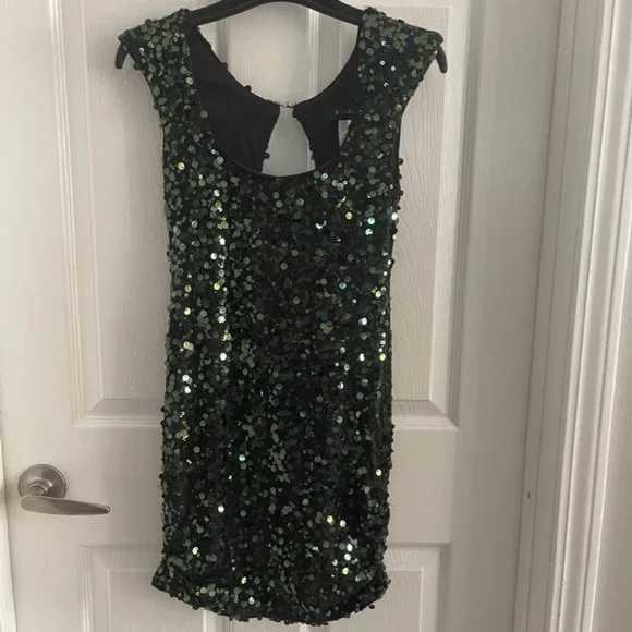 B. Darlin Black with Green Sequin Dress - Picture 1 of 6